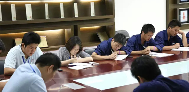 7_18-3.jpg 7_18-3.jpg