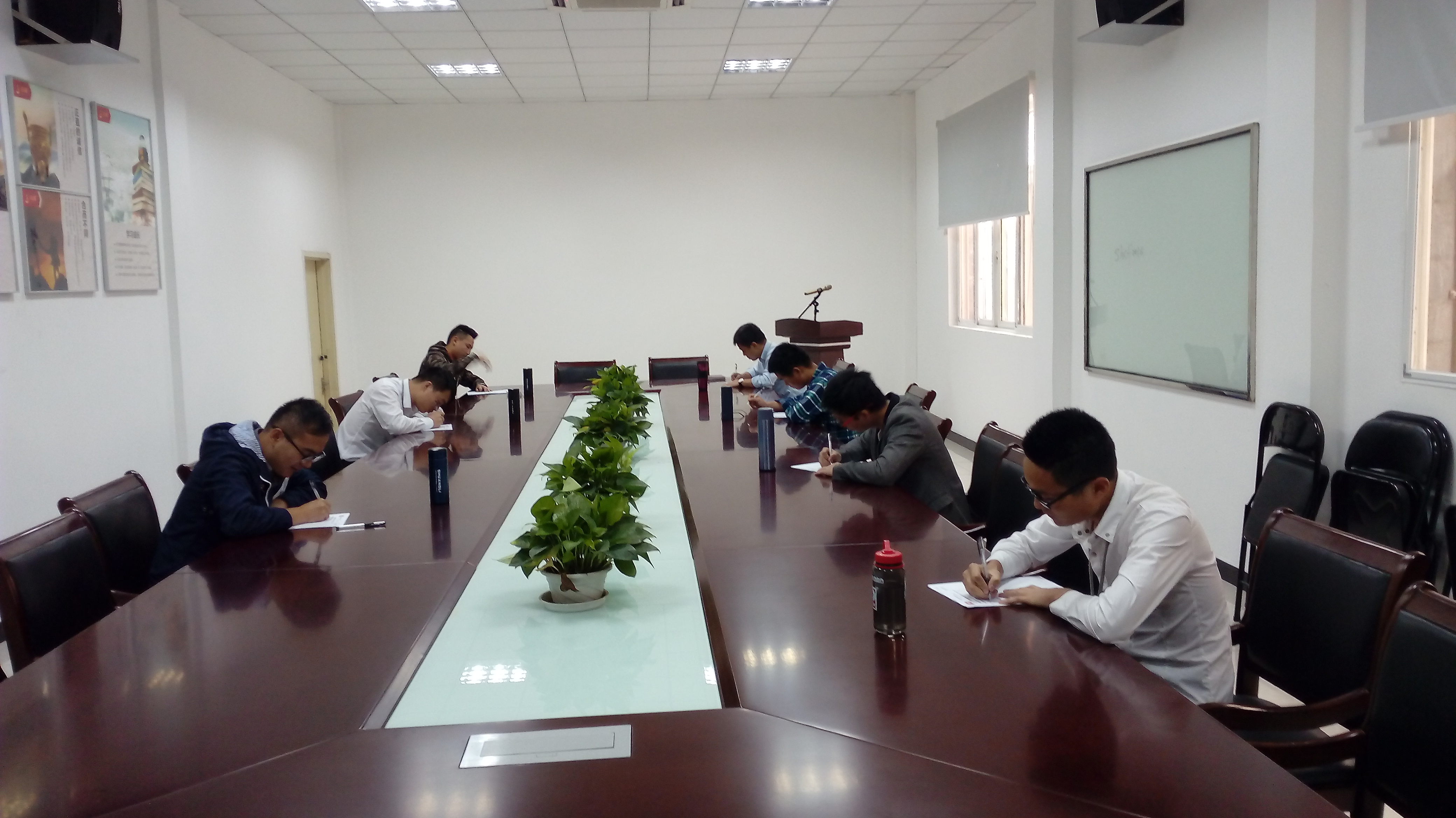 IMG_20161013_130144.jpg IMG_20161013_130144.jpg